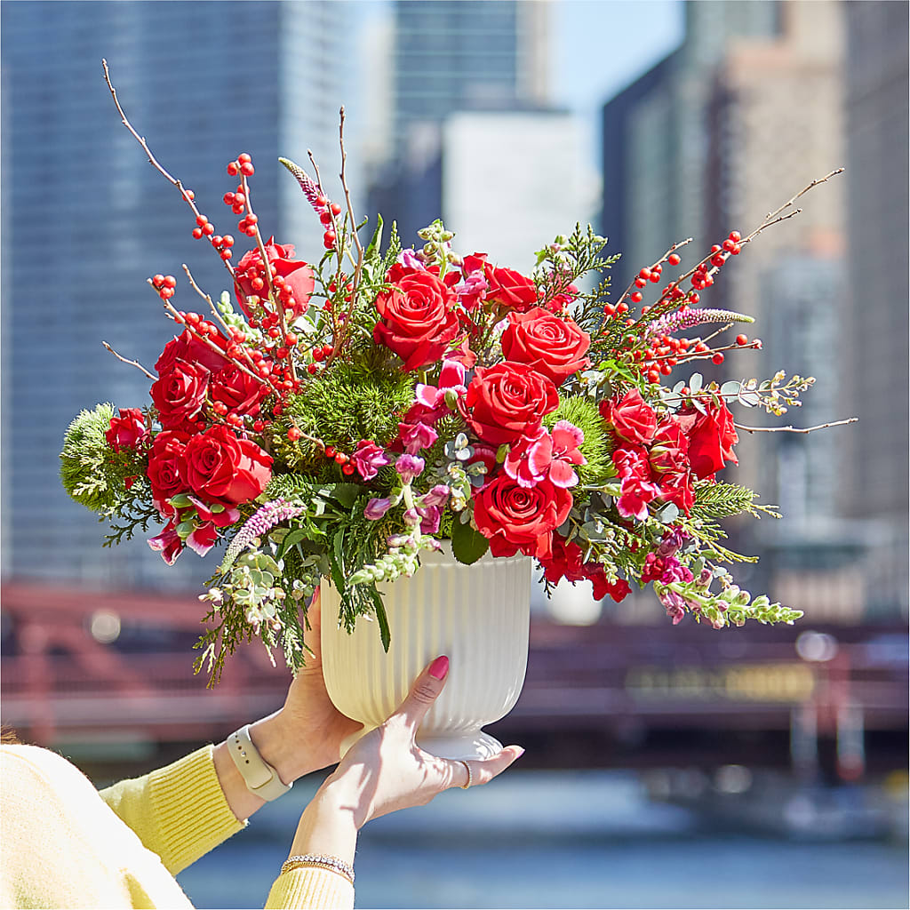 Big Red Bow Bouquet – Le Bloom Floral, Le Mars IA