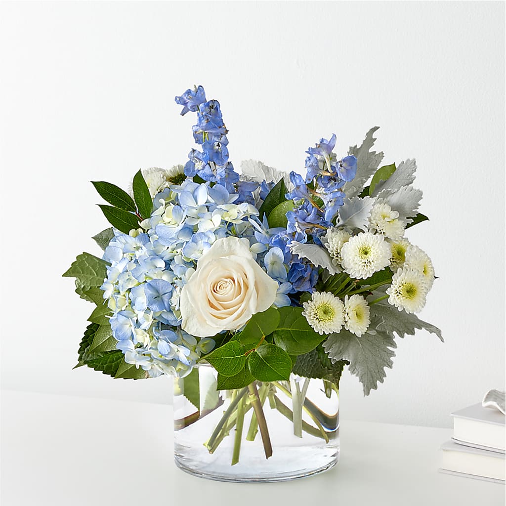 Clear Skies Bouquet – Le Bloom Floral, Le Mars IA