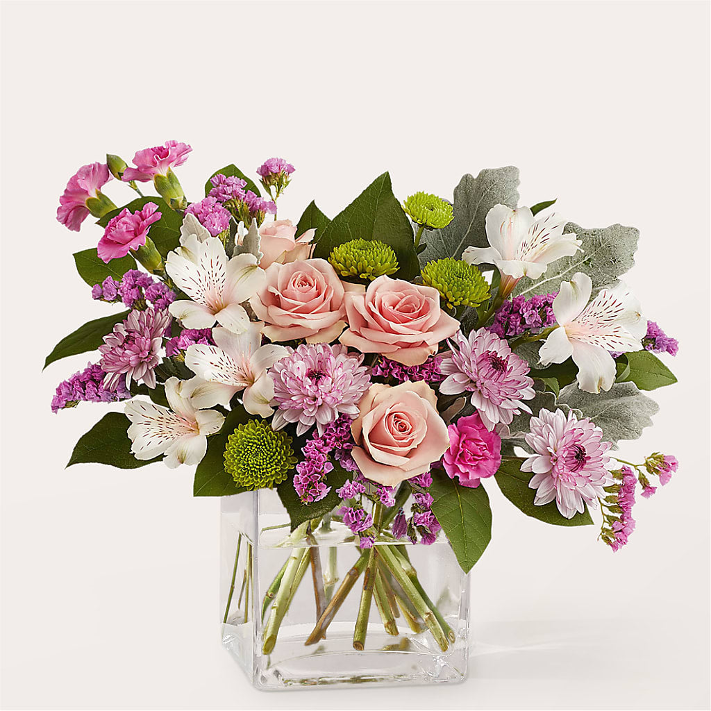 Pink Suede Bouquet – Le Bloom Floral, Le Mars IA