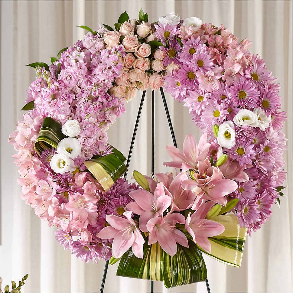 Gift of Warmth Wreath – Le Bloom Floral, Le Mars IA