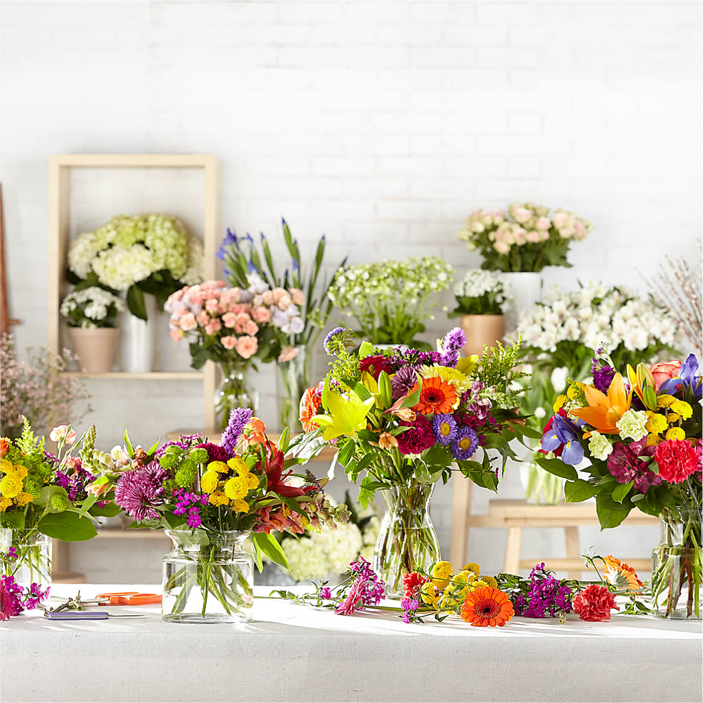 Bold & Bright – A Florist Original –  Le Bloom Floral, Le Mars IA