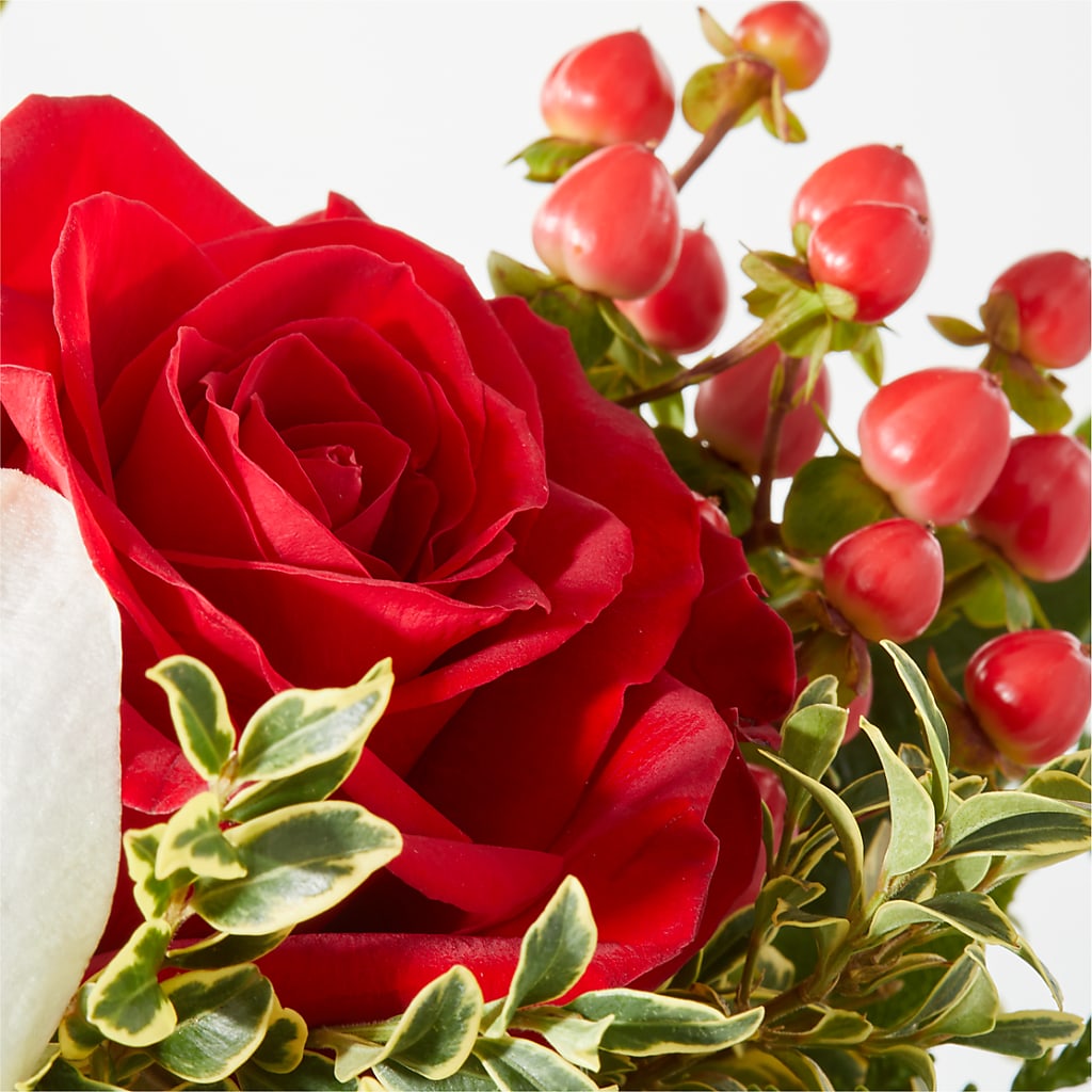 Snowy Wonderland Bouquet –  Le Bloom Floral, Le Mars IA