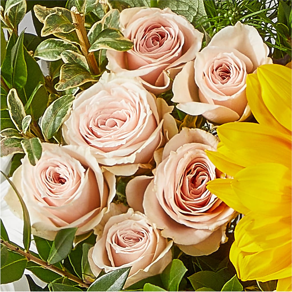 The Good Life Bouquet –  Le Bloom Floral, Le Mars IA