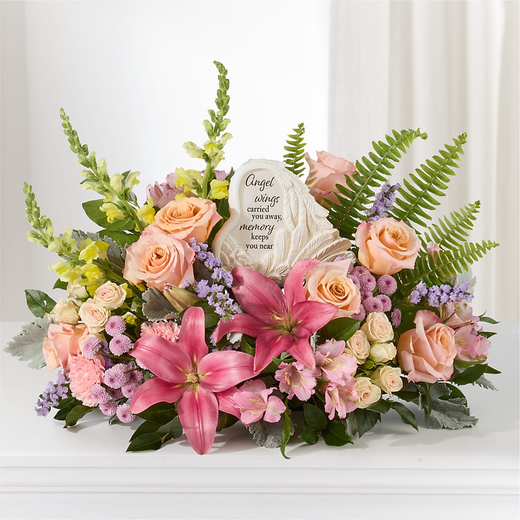 Gentle Light Arrangement –  Le Bloom Floral, Le Mars IA
