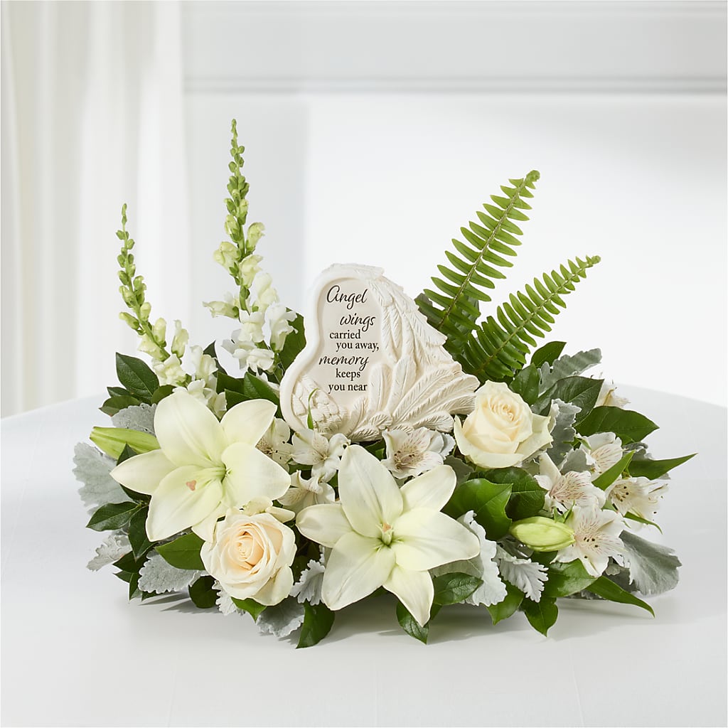 Holding You Close Arrangement –  Le Bloom Floral, Le Mars IA