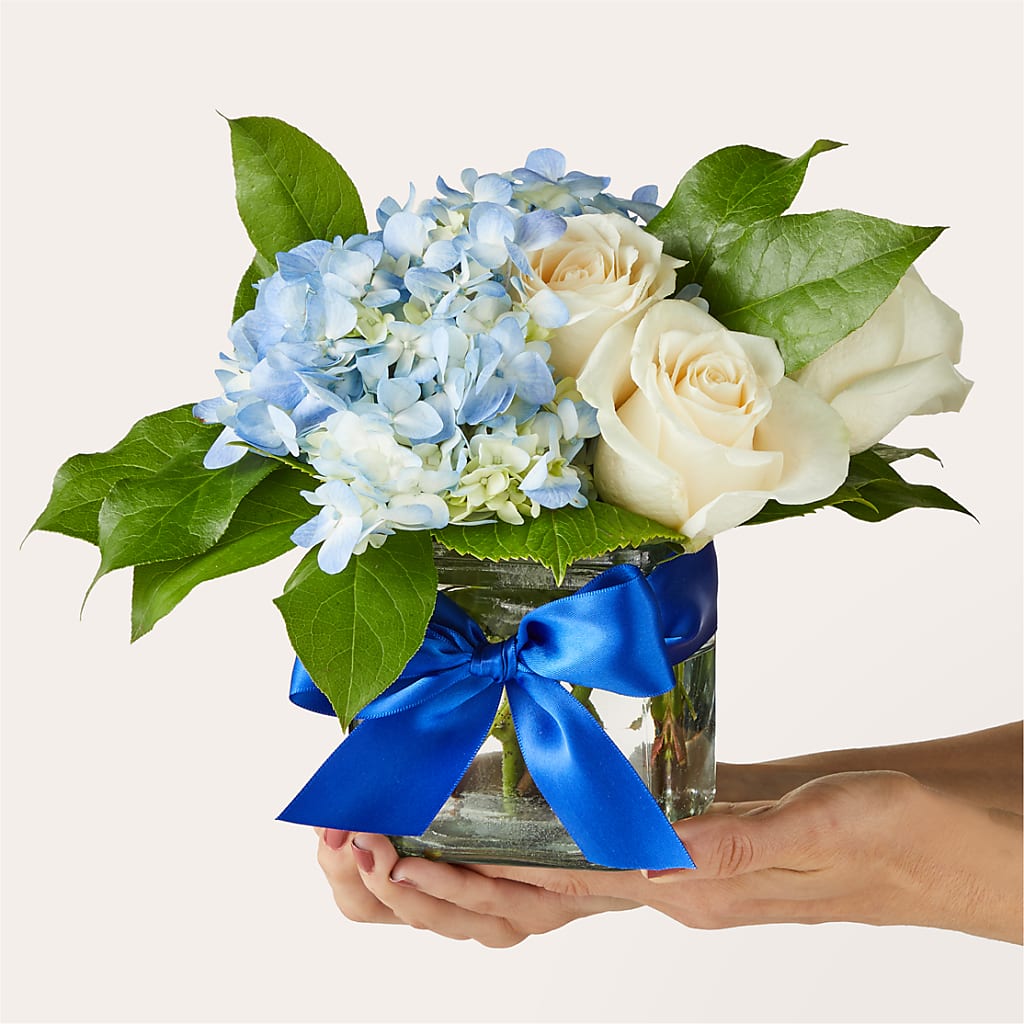 Sky Blue Delight Bouquet –  Le Bloom Floral, Le Mars IA
