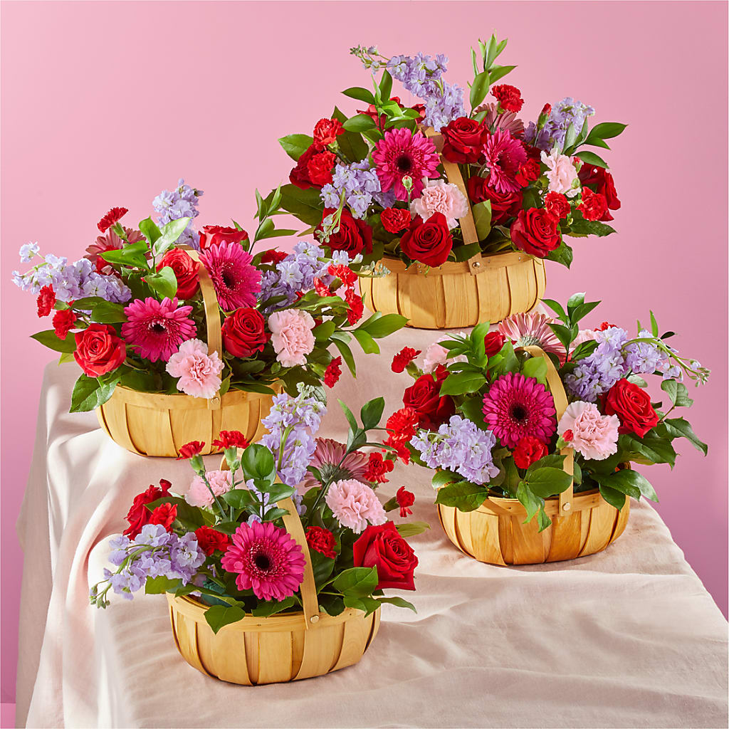 Pink Picnic Basket –  Le Bloom Floral, Le Mars IA