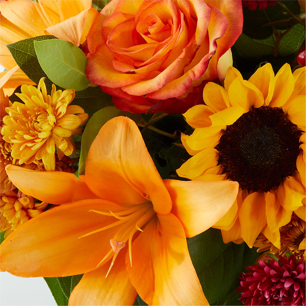 Grateful Centerpiece –  Le Bloom Floral, Le Mars IA