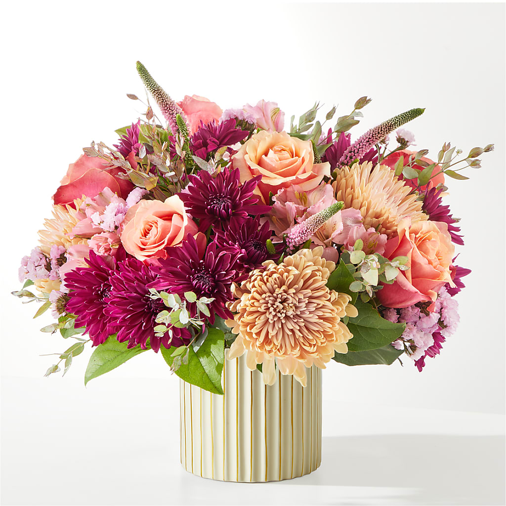 Berry Cobbler Bouquet with Ivory Vase –  Le Bloom Floral, Le Mars IA