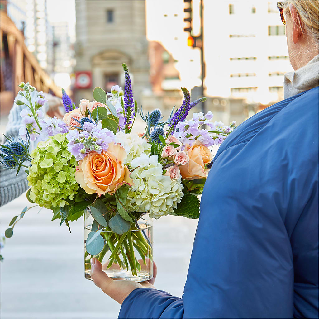 Porch Swing Bouquet –  Le Bloom Floral, Le Mars IA