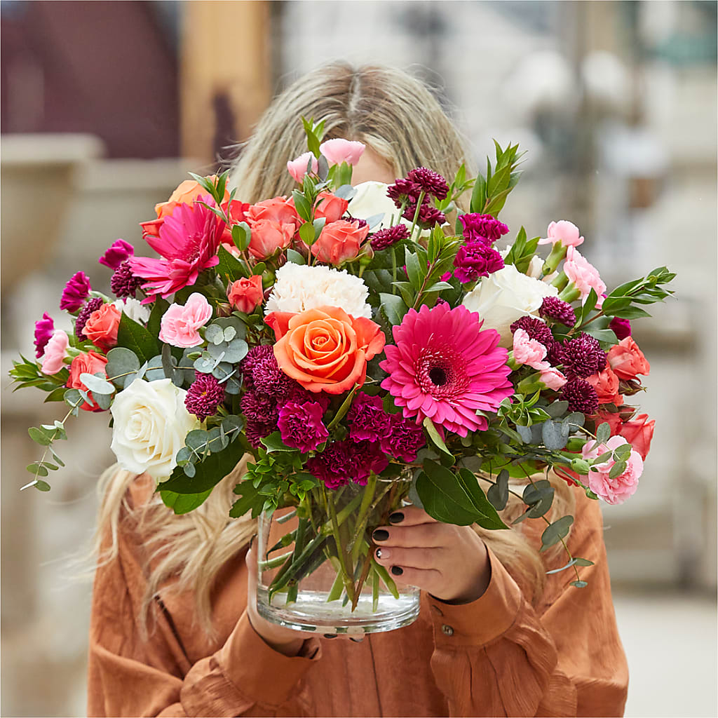 Smell the Roses Bouquet –  Le Bloom Floral, Le Mars IA