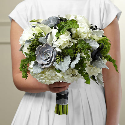 Sweet Innocence Bouquet –  Le Bloom Floral, Le Mars IA