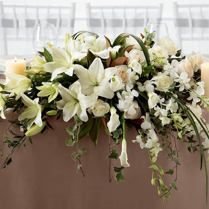 White Linen Arrangement –  Le Bloom Floral, Le Mars IA