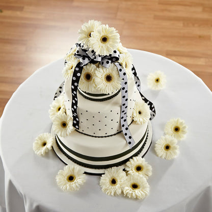 Simple Sophistication Cake Décor –  Le Bloom Floral, Le Mars IA