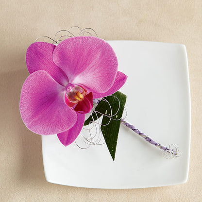 Glorious Boutonniere –  Le Bloom Floral, Le Mars IA