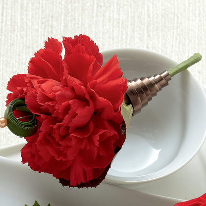 Red Carnation Boutonniere –  Le Bloom Floral, Le Mars IA